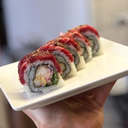 Uramaki z marynowaną WOŁOWINĄ - 5 szt.